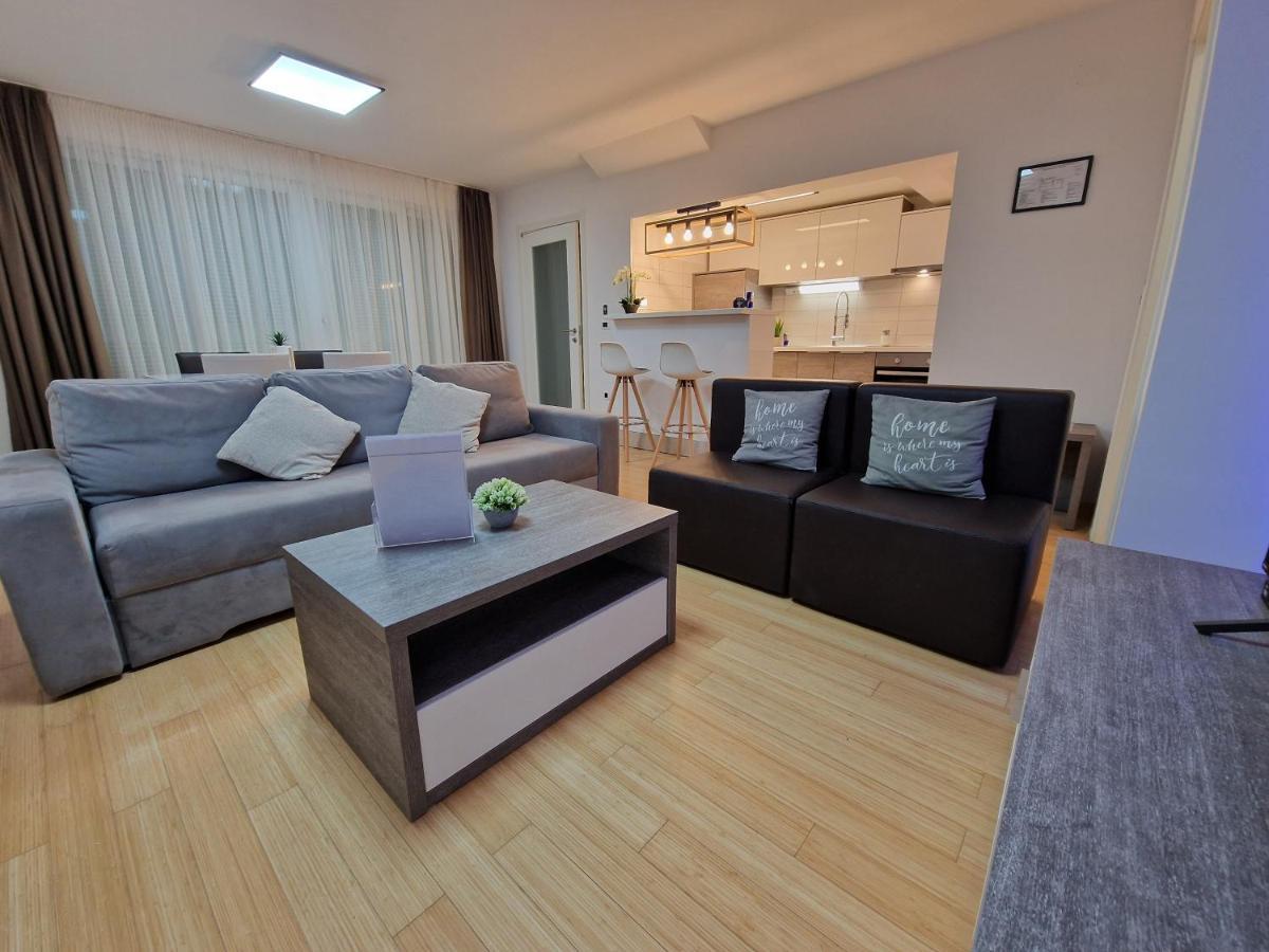 Residence-Apartment-Giuliano-Punta Skala, Petrcane Esterno foto