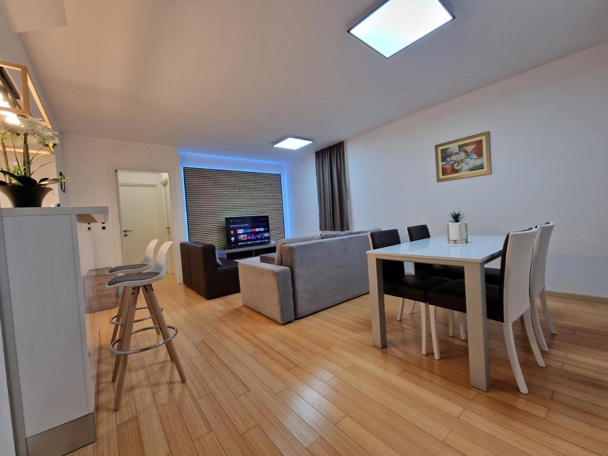 Residence-Apartment-Giuliano-Punta Skala, Petrcane Esterno foto